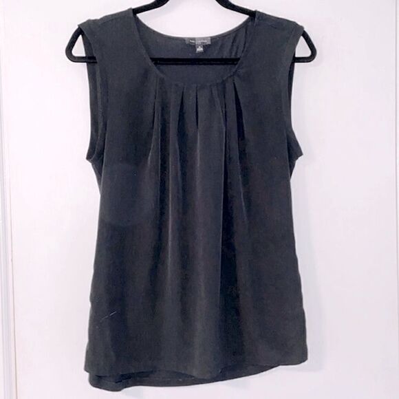 The Limited black sleeveless moderate scoop neck shell blouse size Medium - Picture 1 of 7